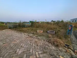 Clear title land for sale on an urgent basis.