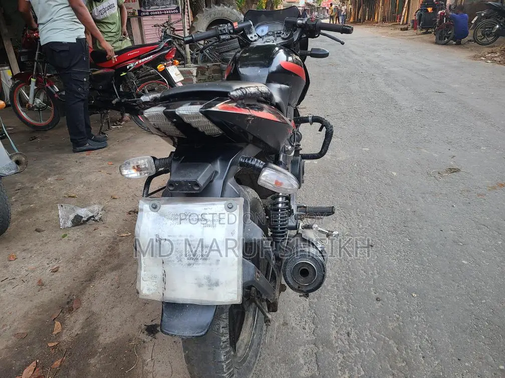 Bajaj Pulsar . 2017