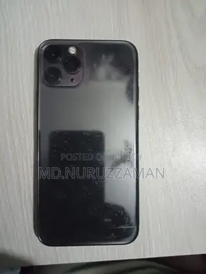 Apple iPhone 11 Pro Max . (Used)