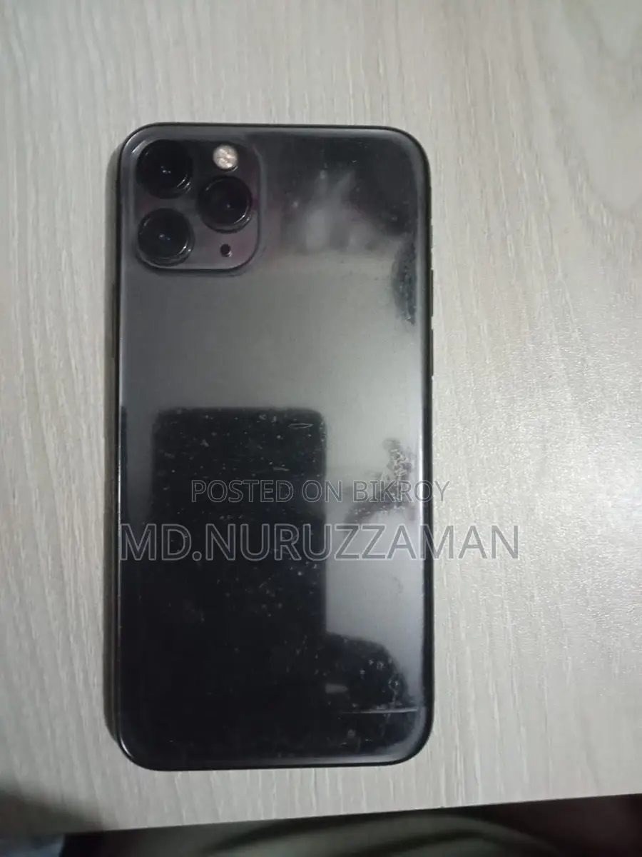 Apple iPhone 11 Pro Max . (Used)