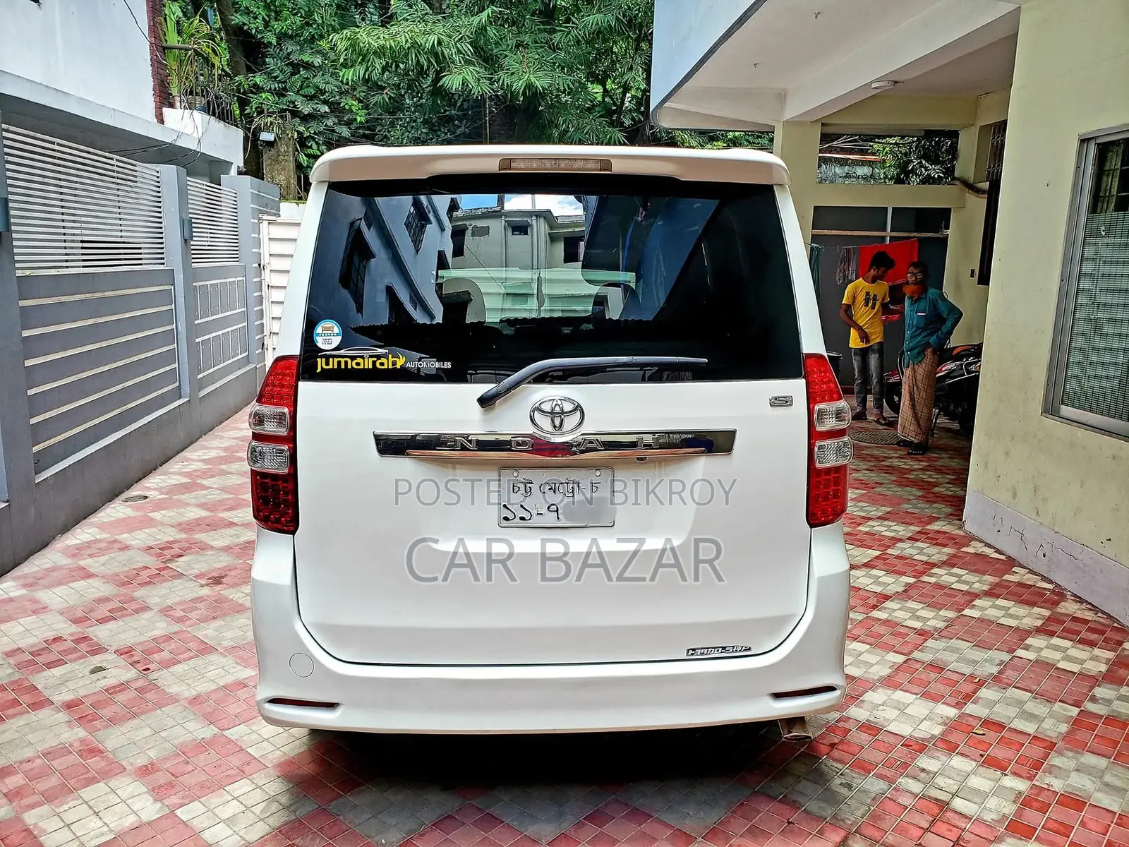 Toyota Noah SI GRADE PUSH 2013