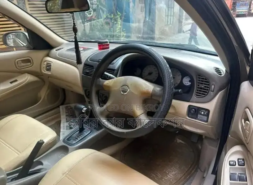 Nissan Sunny golden 2005