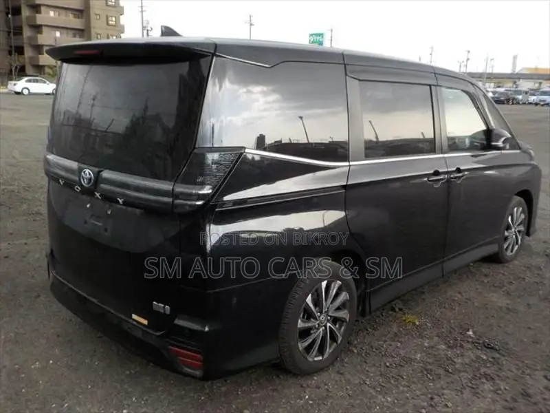 Toyota Voxy Hybrid SZ Black New 2022