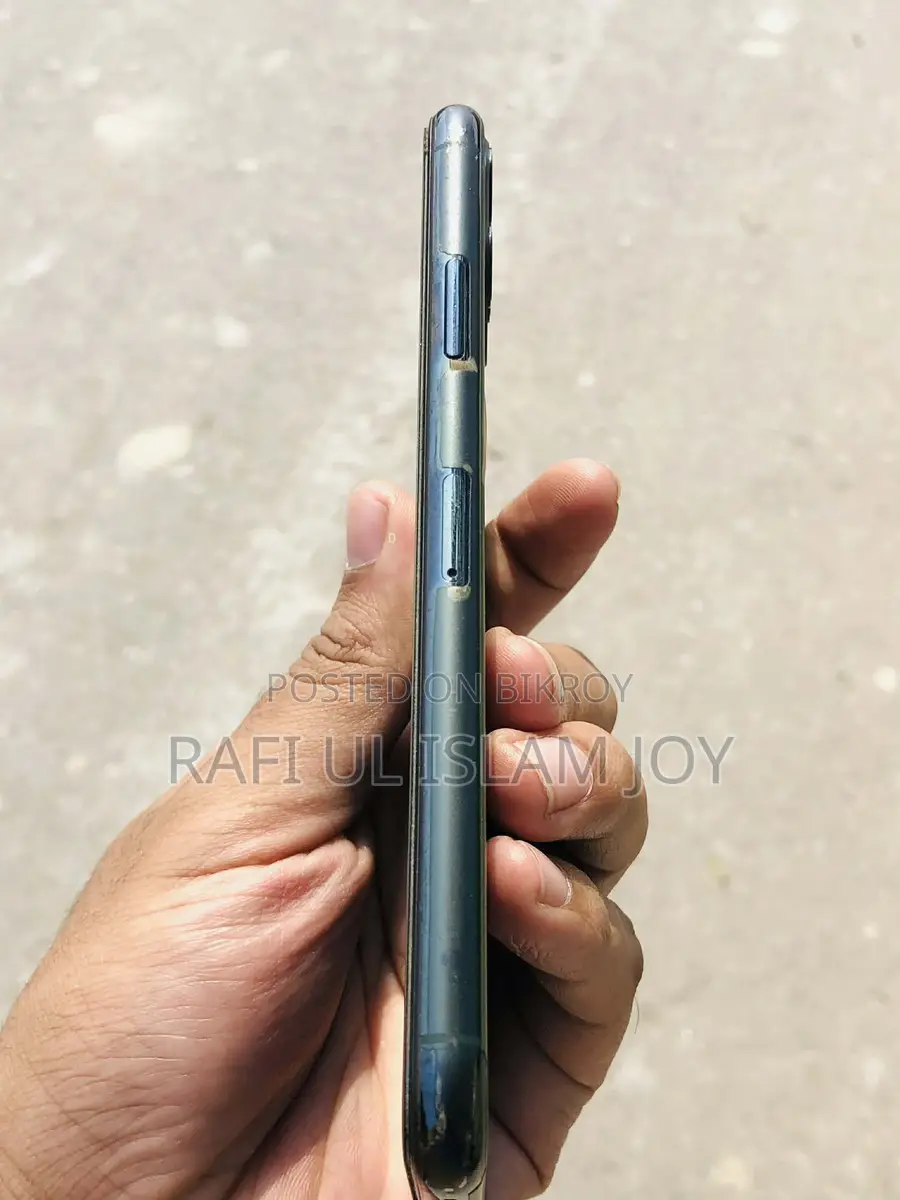 Apple iPhone 11 Pro Max 26.4 (Used)