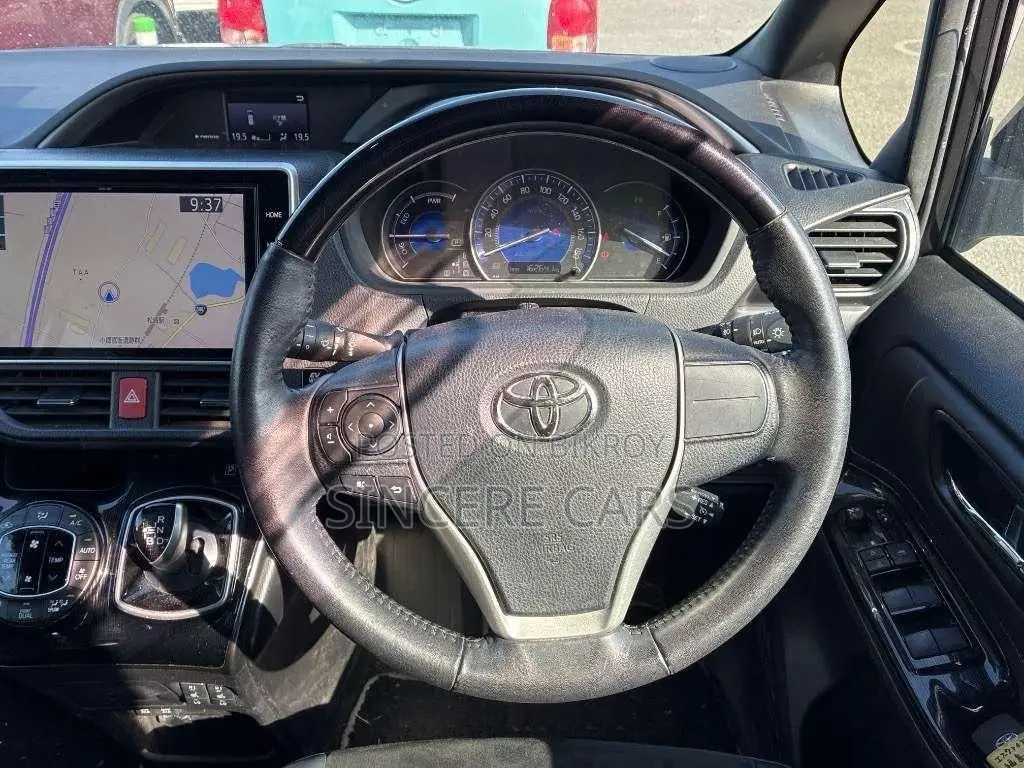 Toyota Esquire GI PREMIUM HYBRID 2021