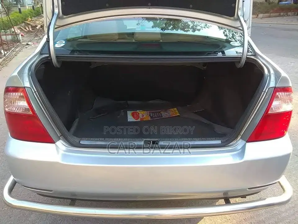 Toyota Corolla G SILVER OVER FRESH 2005