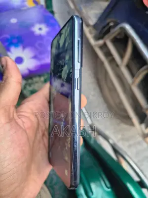 Samsung Galaxy S21 8/128 GB (Used)