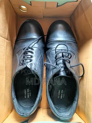 Formal shoes, size 7