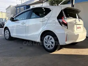 Toyota Aqua Hybrid S package 2021