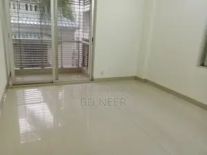 Nice looking unfurnish 4 Bed room apt rent in banani