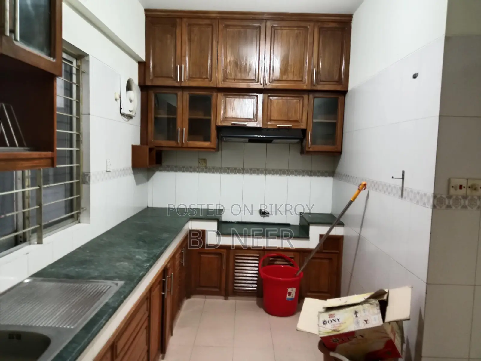 Nice looking unfurnish 4 Bed room apt rent in banani