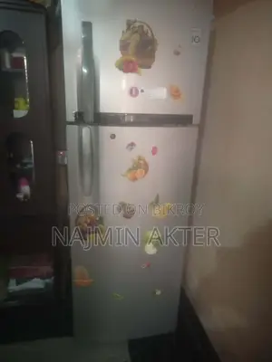 LG refrigerator, 6/7 yrs used