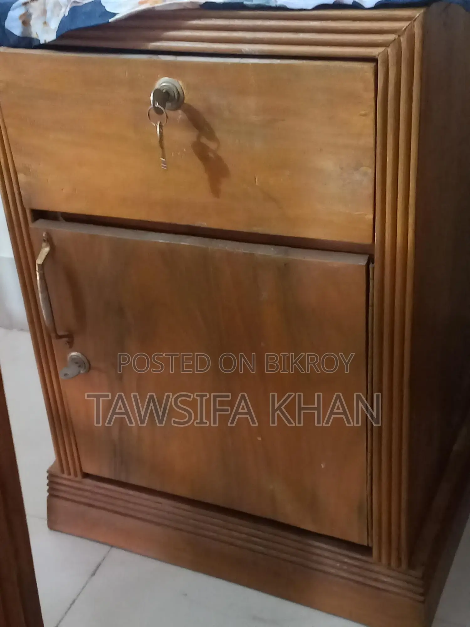Bedside Table Made of Akashmoni Wood