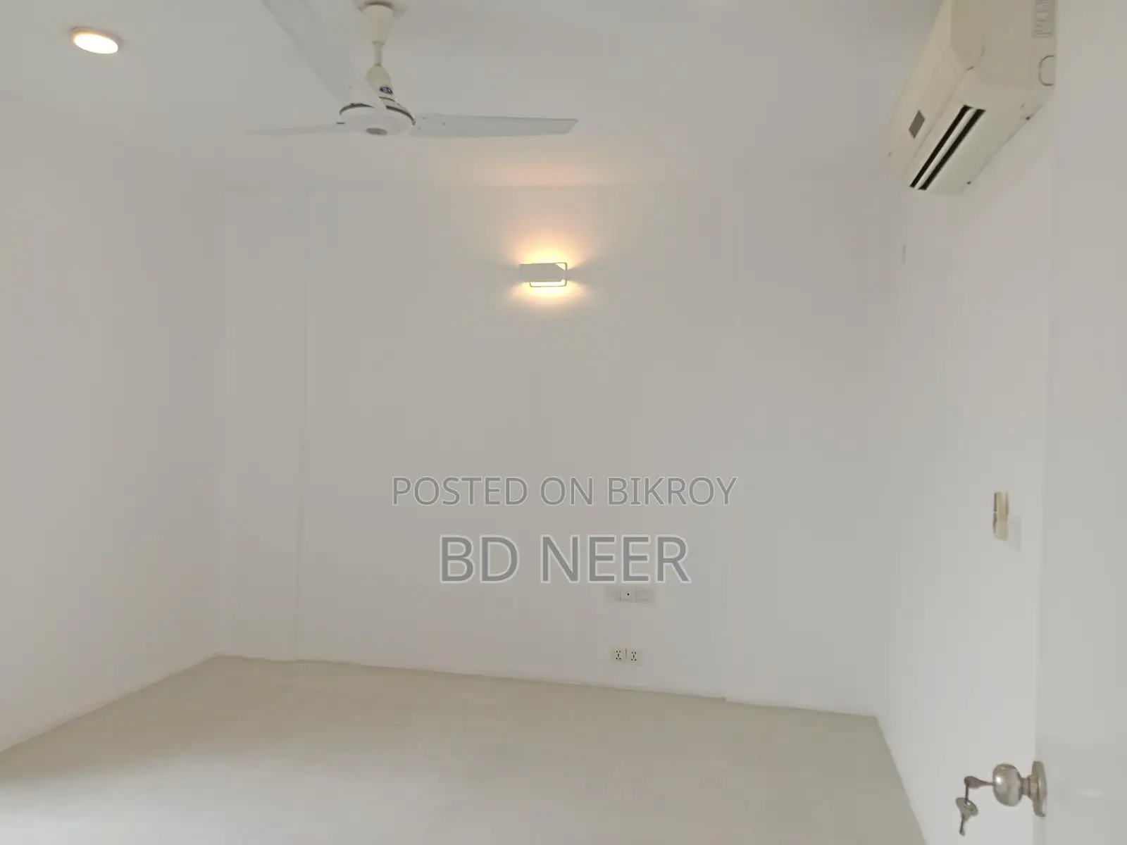 lake view 4 Bed room apt rent in Gulshan 2 North side