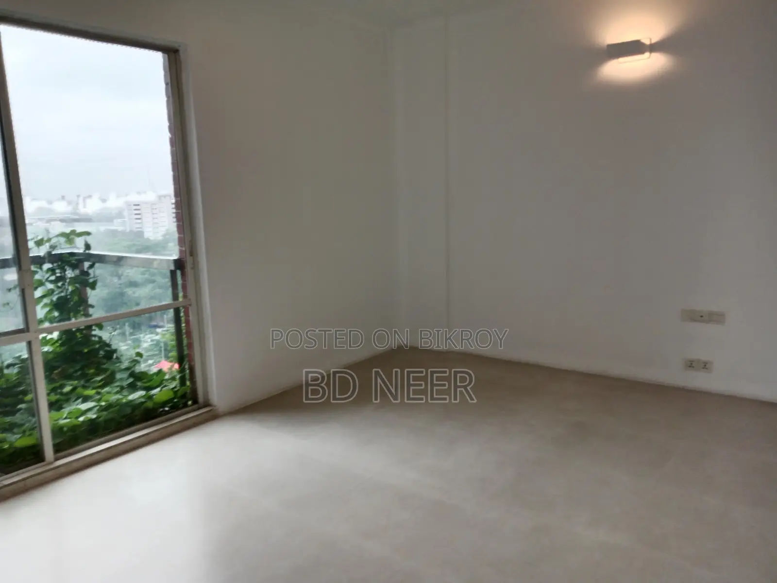 lake view 4 Bed room apt rent in Gulshan 2 North side