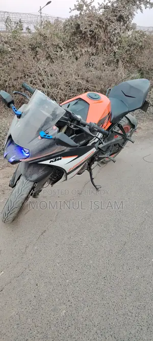 KTM RC 125 . 2020