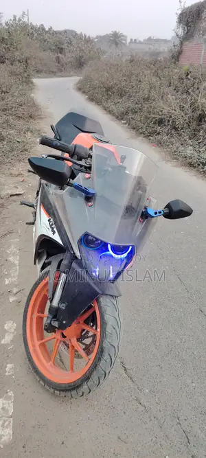 KTM RC 125 . 2020