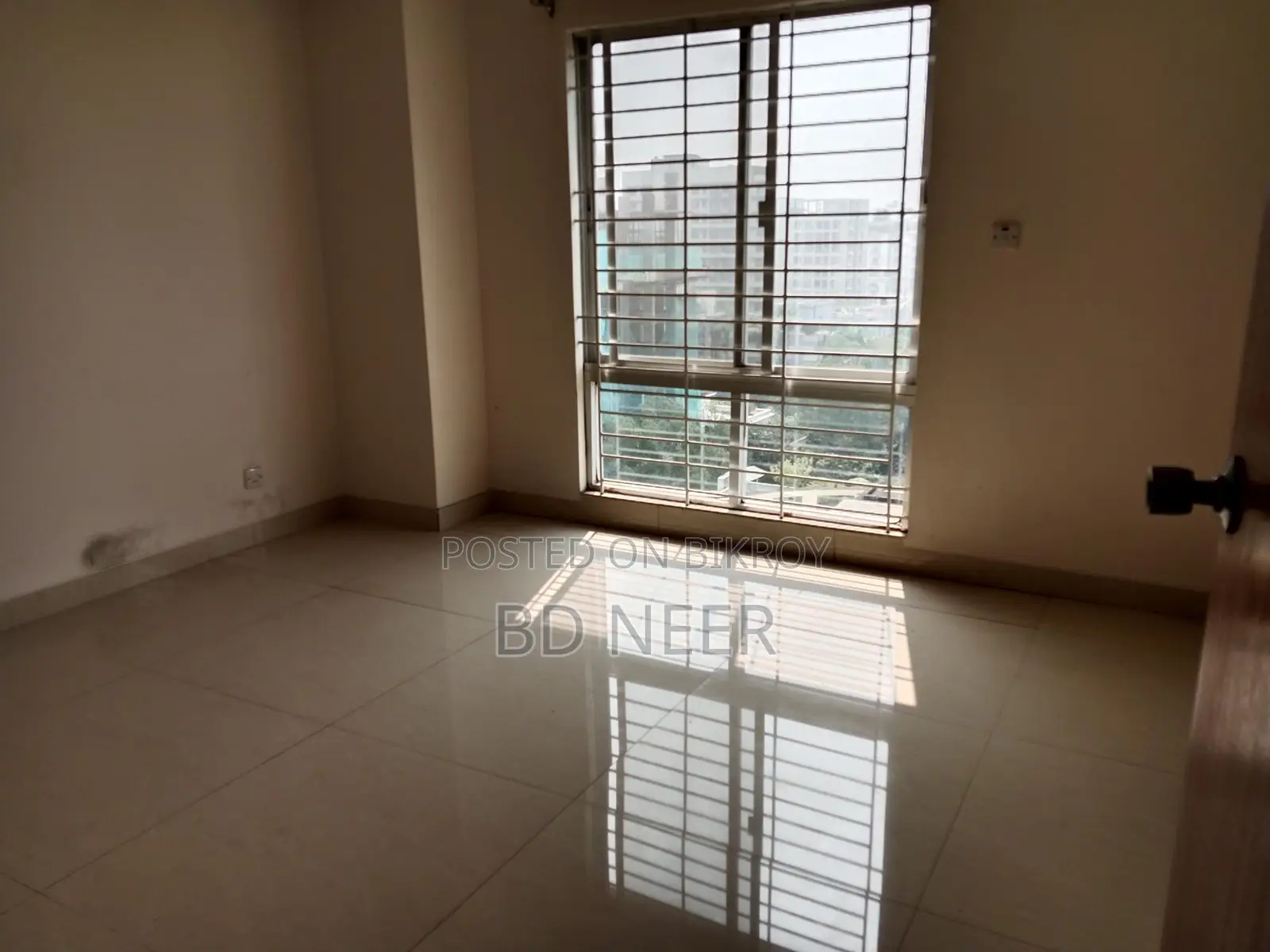 Very well semi furnish 4 Bed room have gym apt rent in Gulshan 1