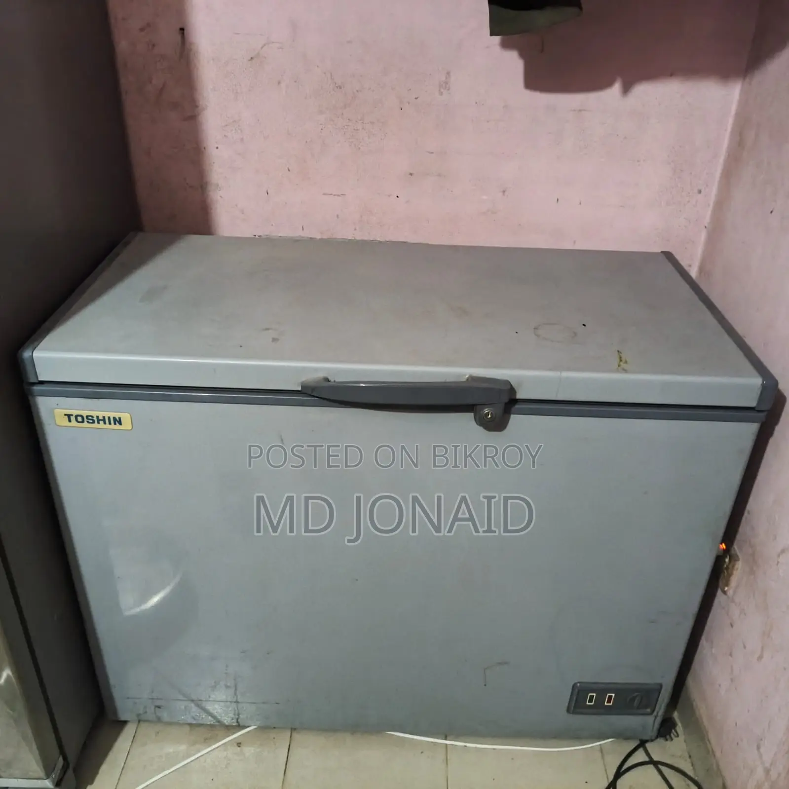 Toshin Brand High-Performance Fridge for Sale!