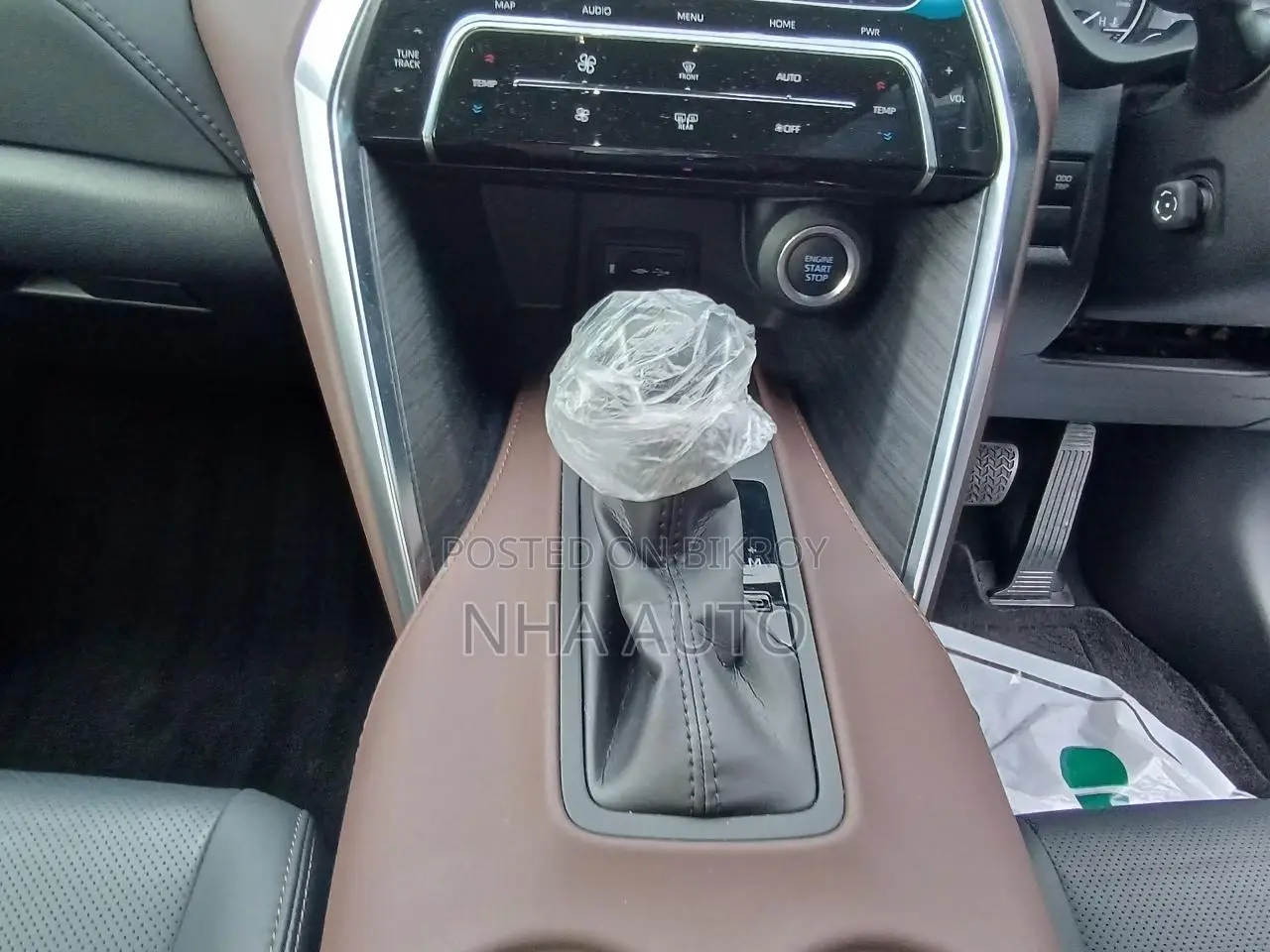 Toyota Harrier Z LEATHER NONHYBRID 2021