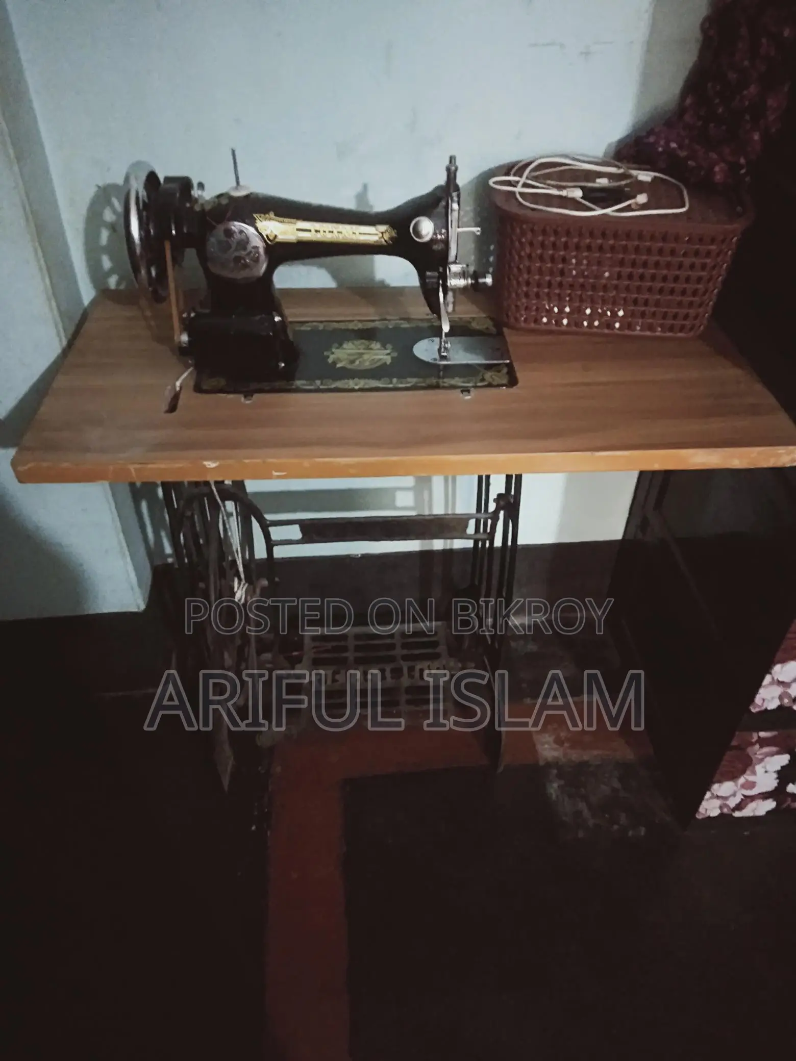 Sewing Machine For Sale