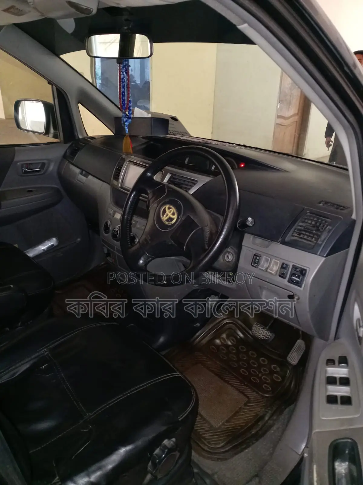 Toyota Noah x 2003
