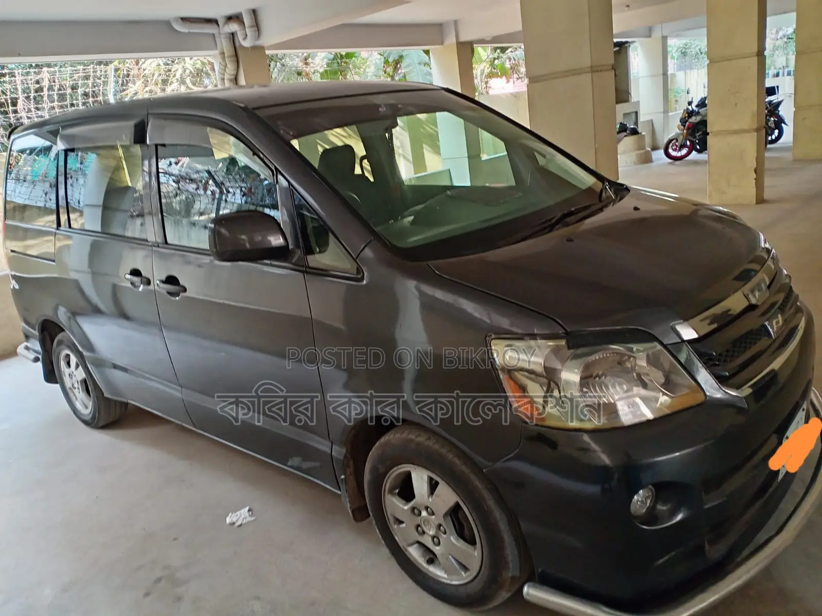 Toyota Noah x 2003