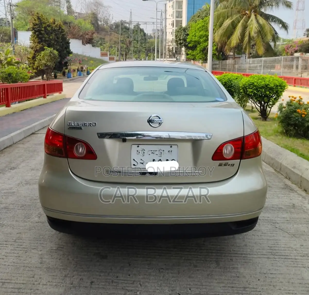Nissan Bluebird 2007 Gold
