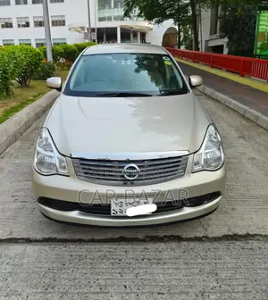 Nissan Bluebird 2007 Gold