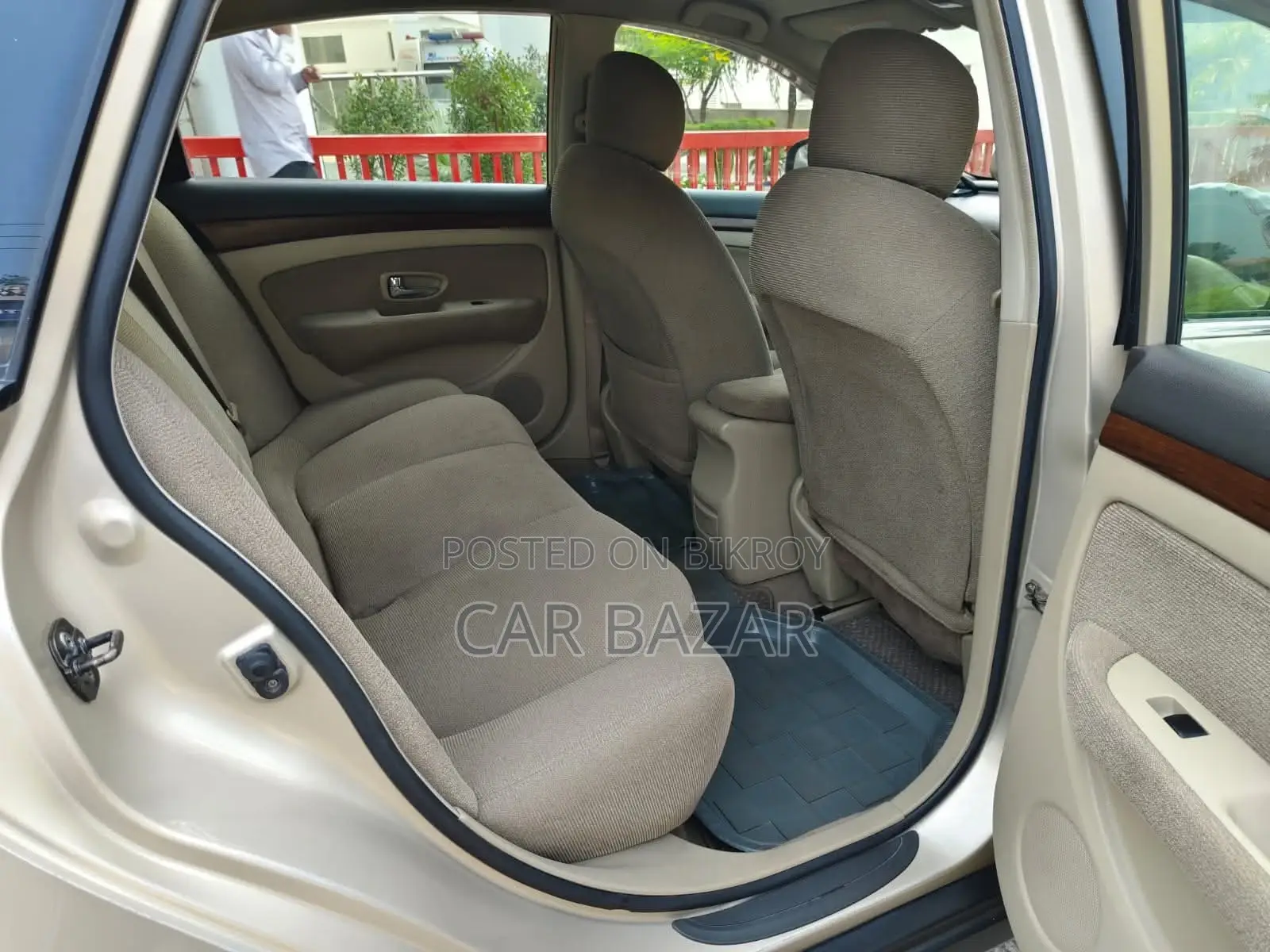 Nissan Bluebird 2007 Gold
