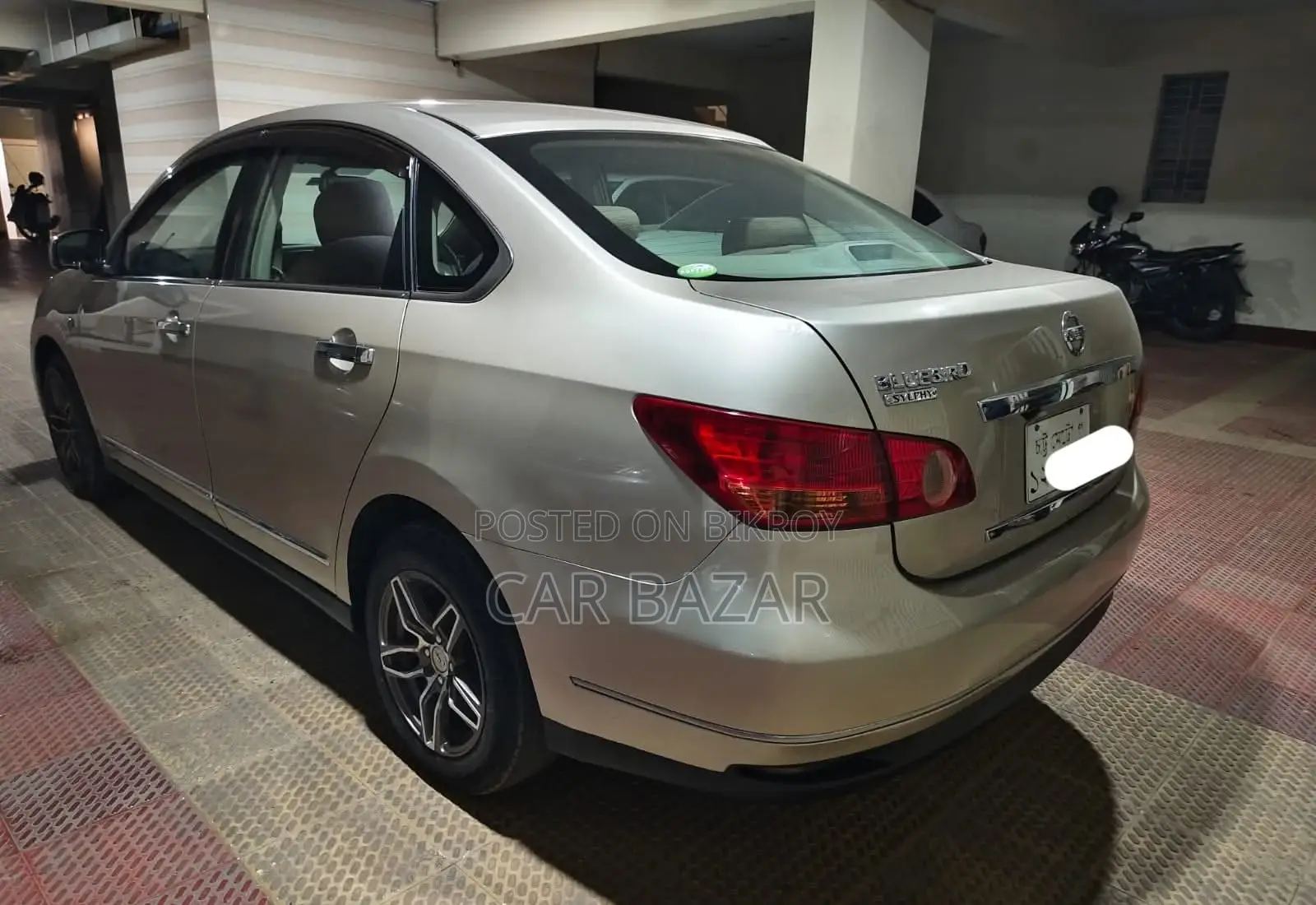 Nissan Bluebird 2007 Gold
