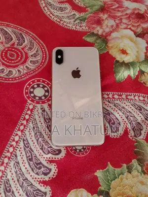 Apple iPhone XS (Used)