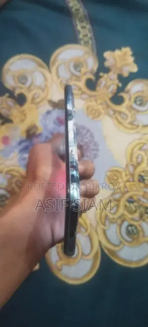 Realme 9i . (Used)