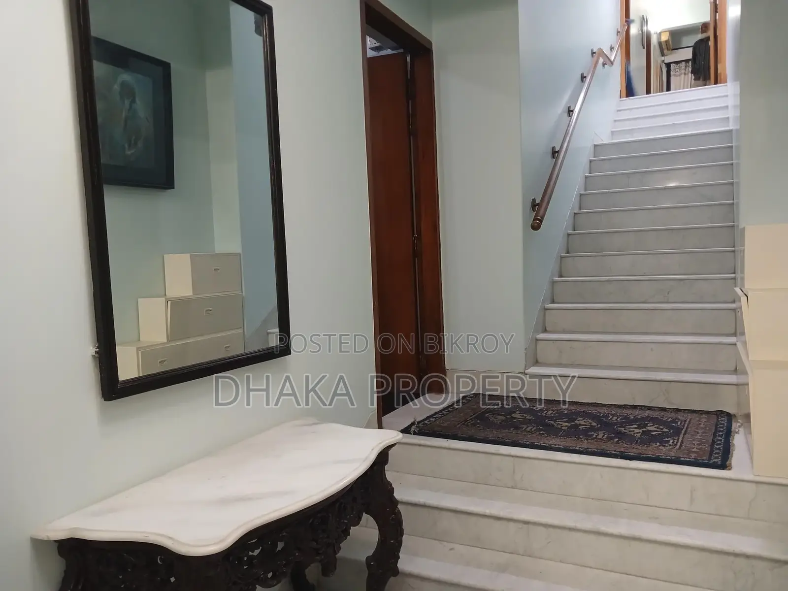 বারিধারা ডিপ্লোম্যাটিক জোনে ৩ বেডরুমের ডুপ্লেক্স ফুল ফার্নিশড অ্যাপার্টমেন্ট ভাড়া