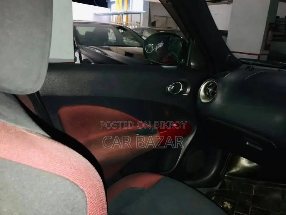 Nissan Juke G PUSH CANDY WIN 2011