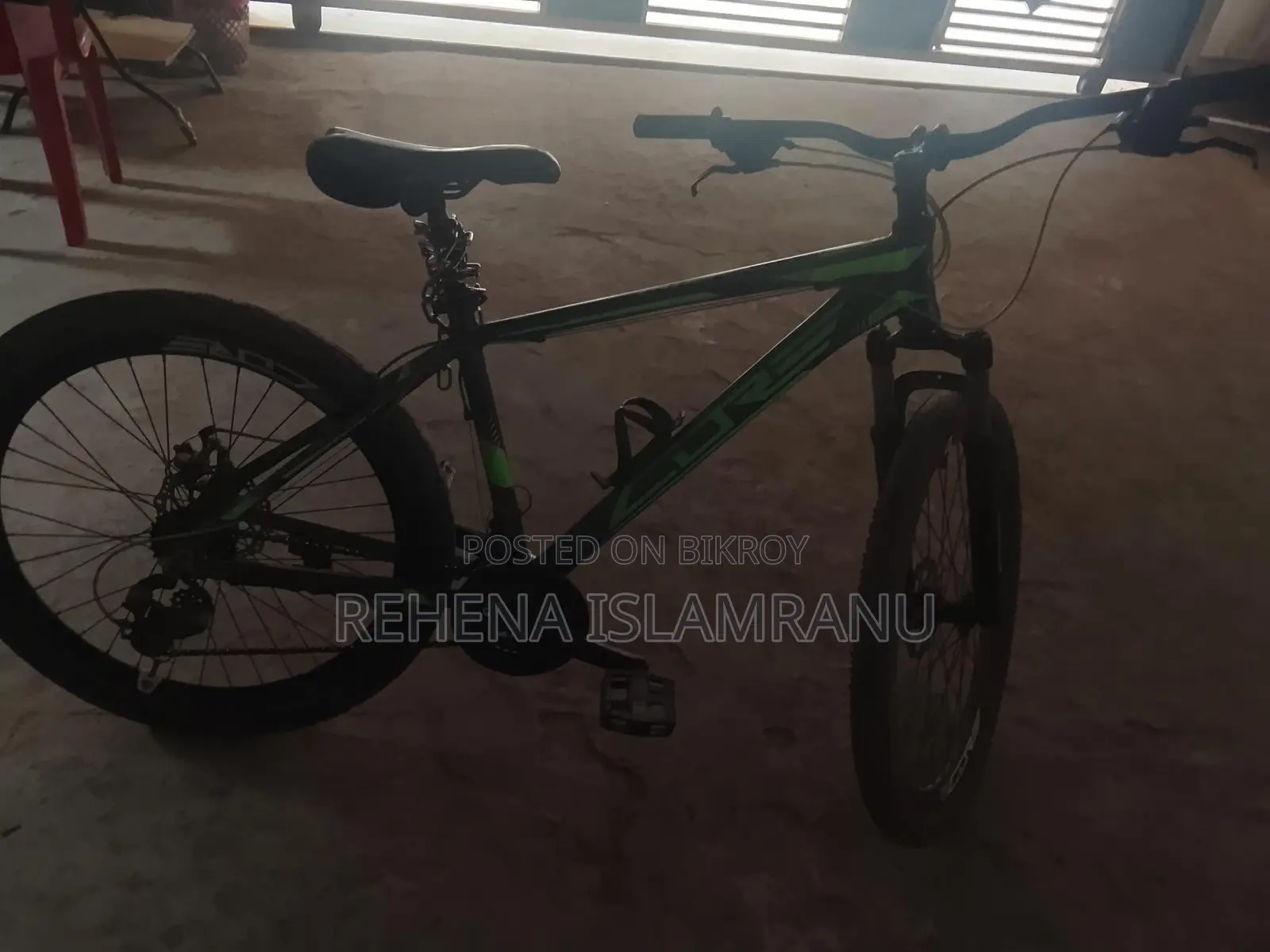 Core Nio-100 bicycle for sale.