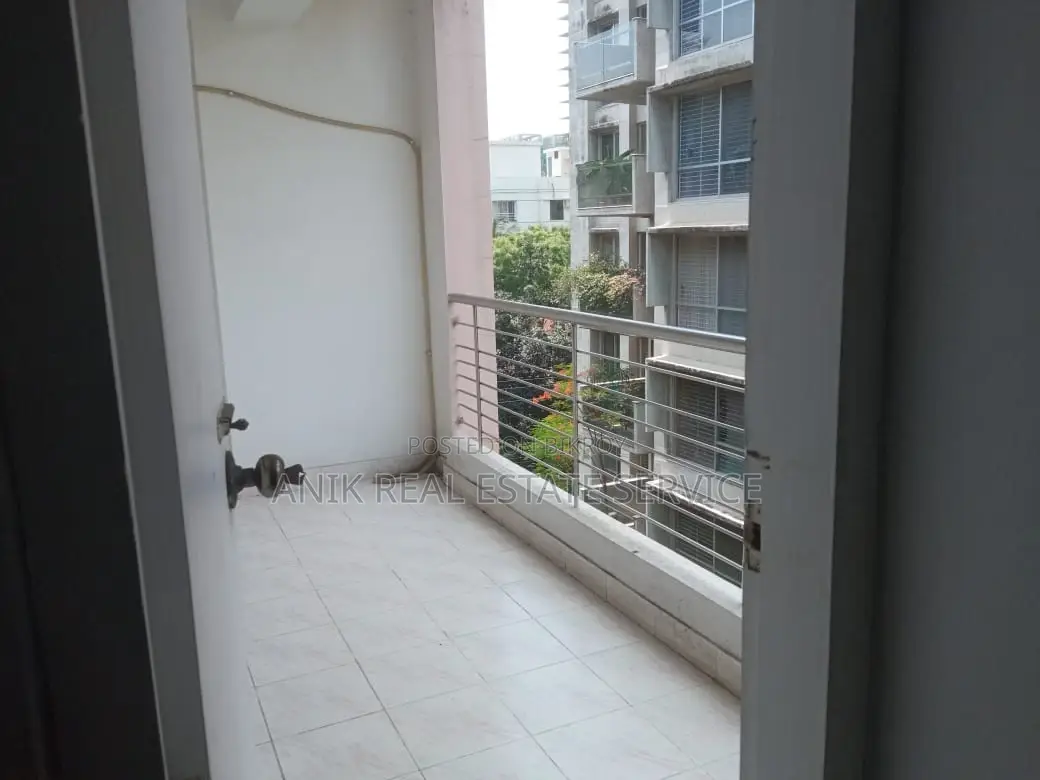Fully furnish long & short term apt rent In Gulshan