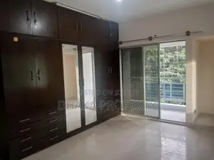 গুলশান-২ এ ৪-বেডরুমের এক্সক্লুসিভ অ্যাপার্টমেন্ট ভাড়া