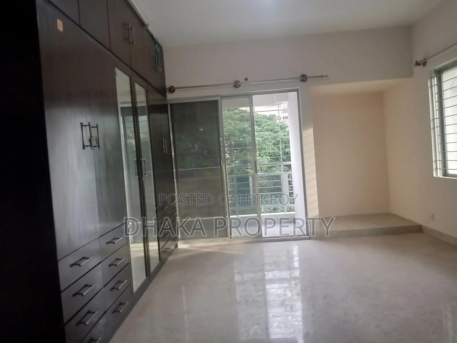 গুলশান-২ এ ৪-বেডরুমের এক্সক্লুসিভ অ্যাপার্টমেন্ট ভাড়া