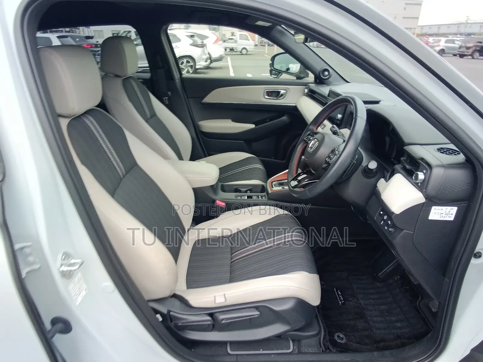 Honda Vezel E:HEV PLAY MOONROOF 2021