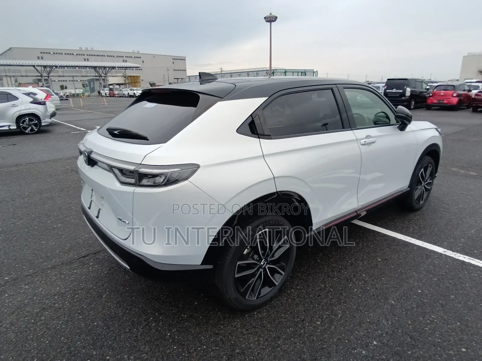 Honda Vezel E:HEV PLAY MOONROOF 2021
