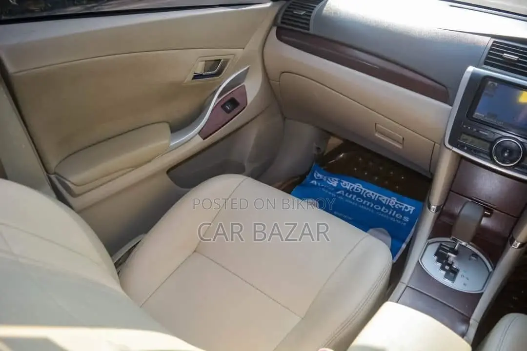 Toyota Premio G SUPERIOR 2010