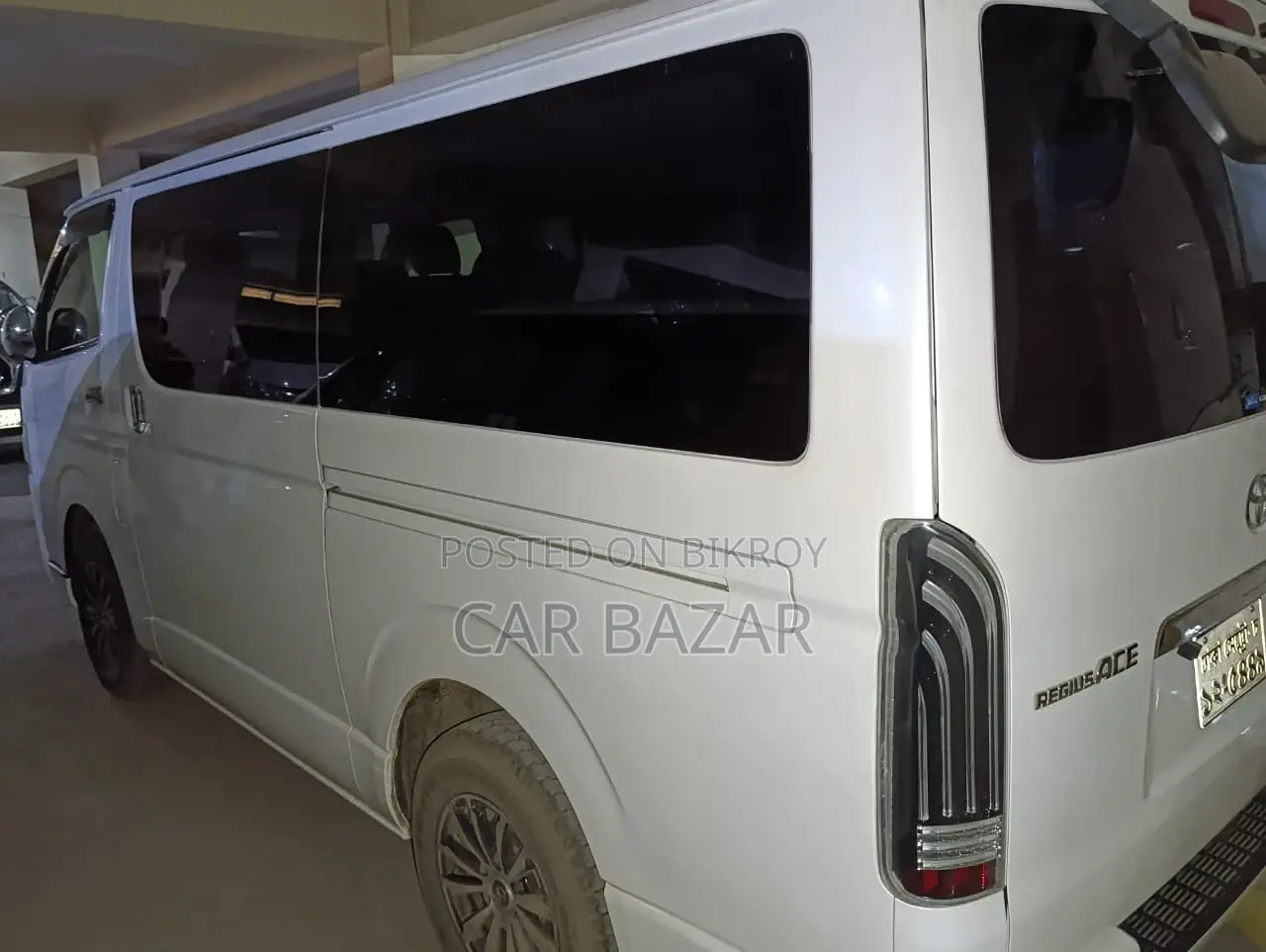 Toyota Hiace SUPER GL REGUIS AC 2018
