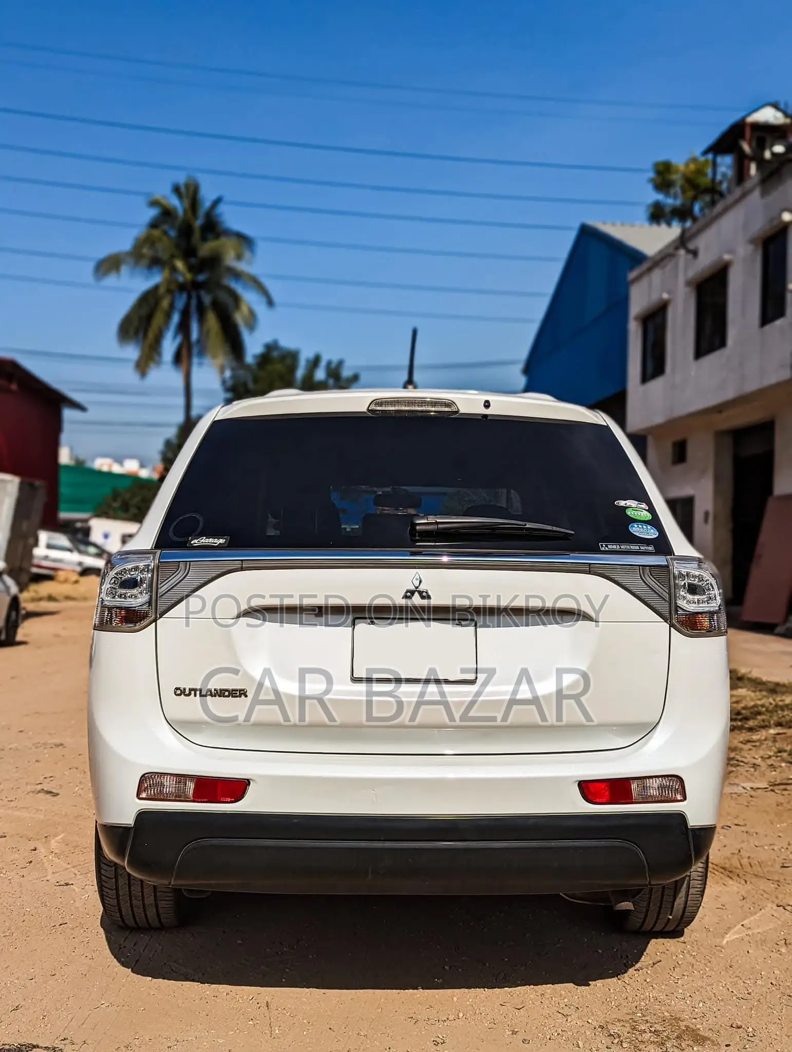 Mitsubishi Outlander SE (2WD) 2013 Pearl