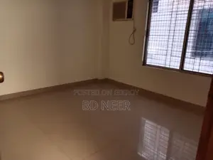 nice looking unfurnish 3 Bed room apt rent in banani North