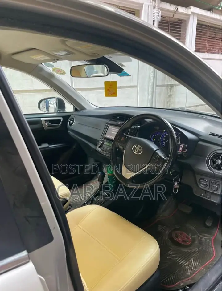 Toyota Axio G PKG HYBRID 2016