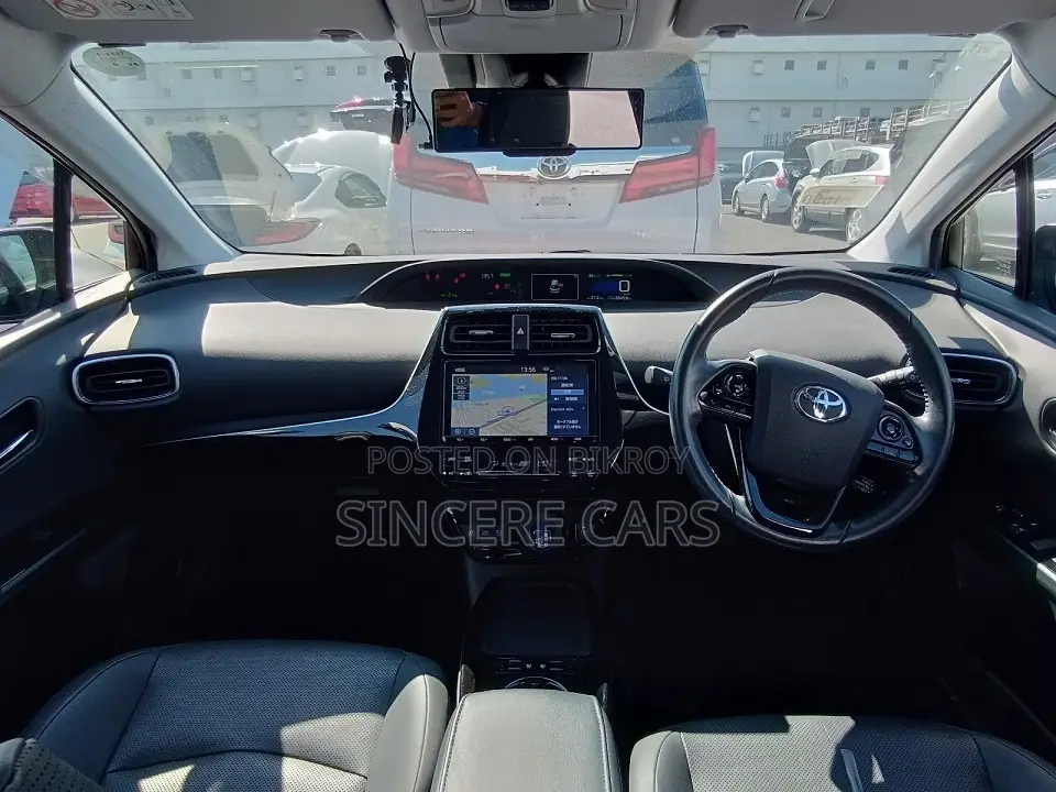 Toyota Prius A TOURING WINE 2021