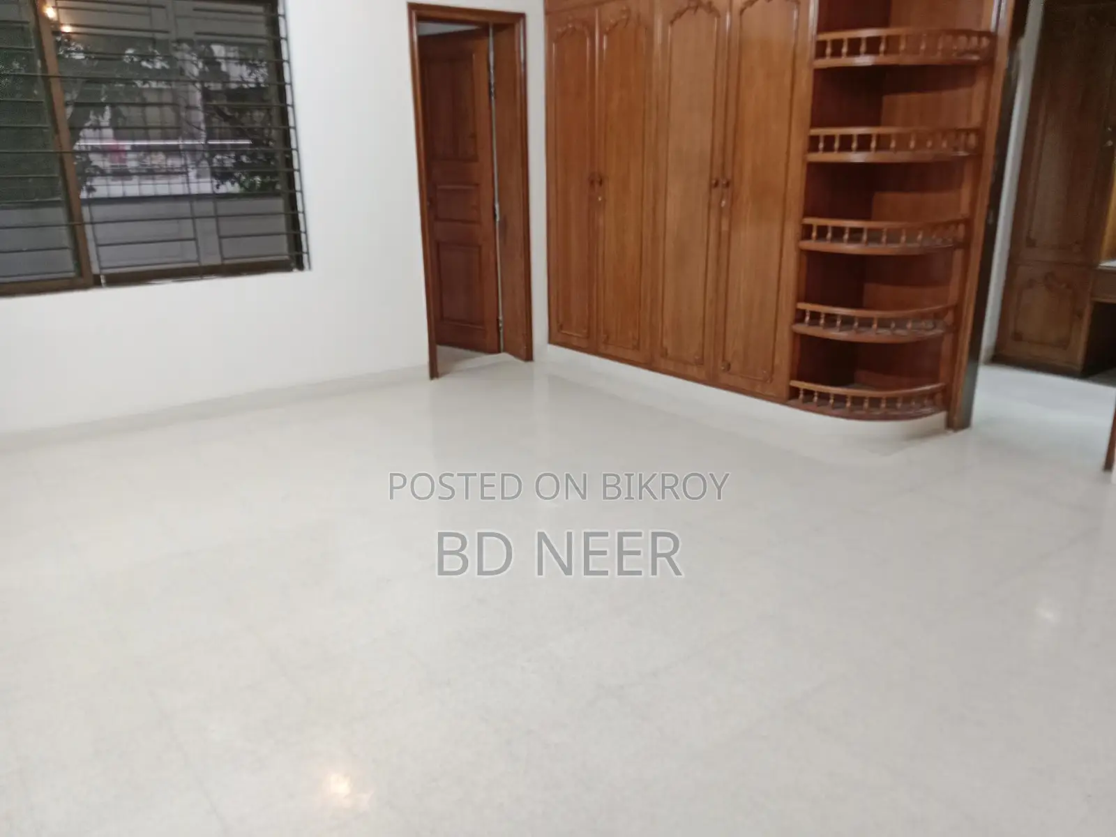 3050 sft 4 bed room apt available in Gulshan 2