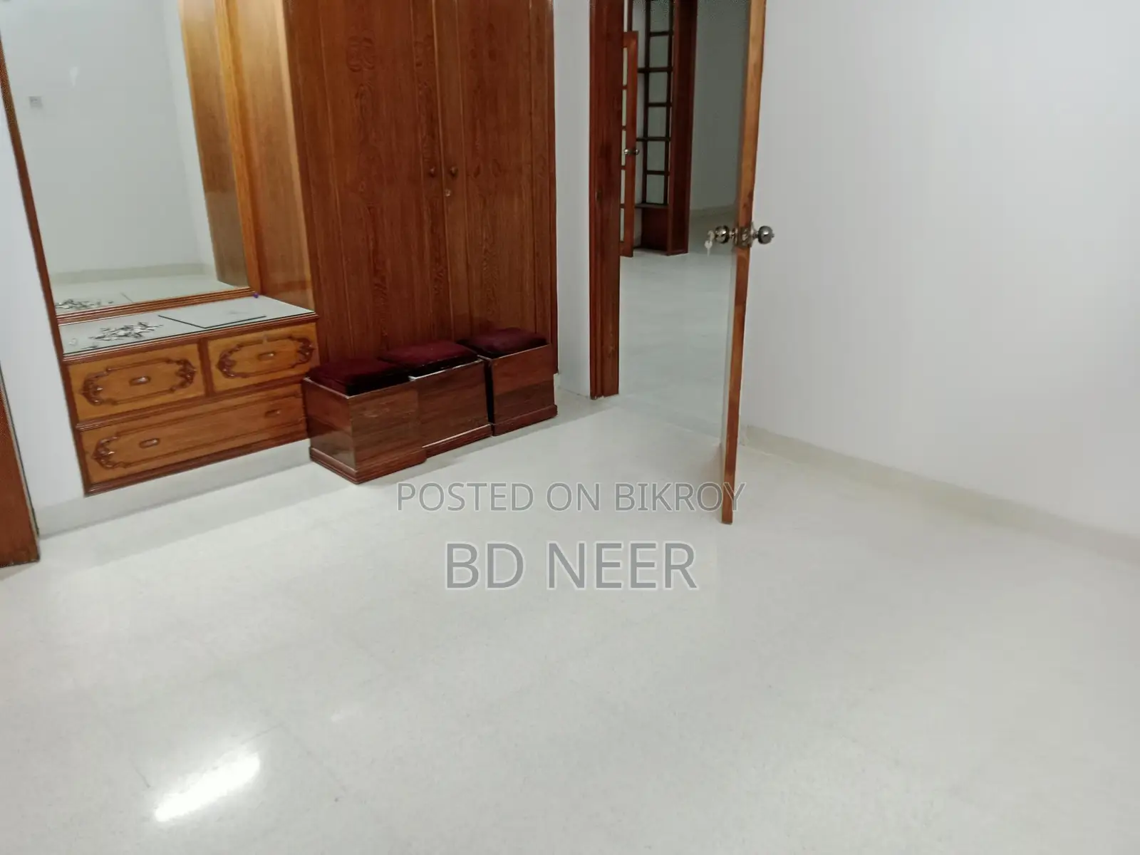 3050 sft 4 bed room apt available in Gulshan 2