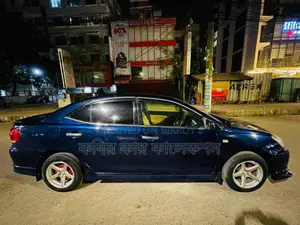টয়োটা অ্যালিয়ন নীল ২০০৪